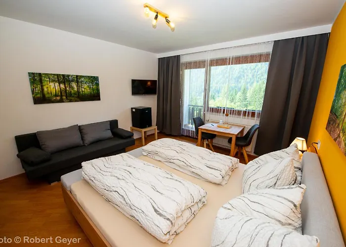 Haus Am Kolm فندق مبيت وإفطار *