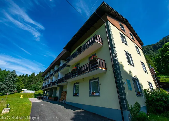 Haus Am Kolm Bed & Breakfast *